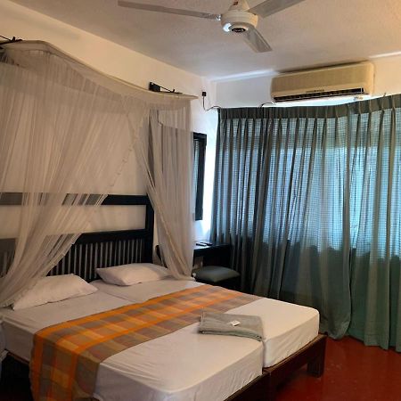 Nilani Hotel Ratnapura Exterior foto